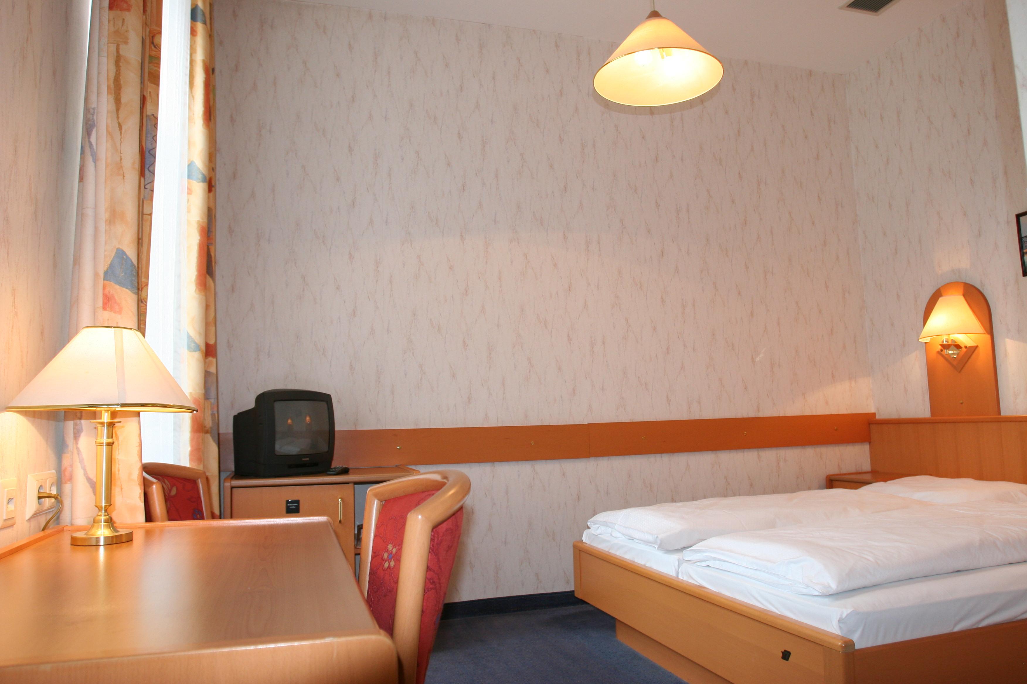 Admiral Hotel 3*